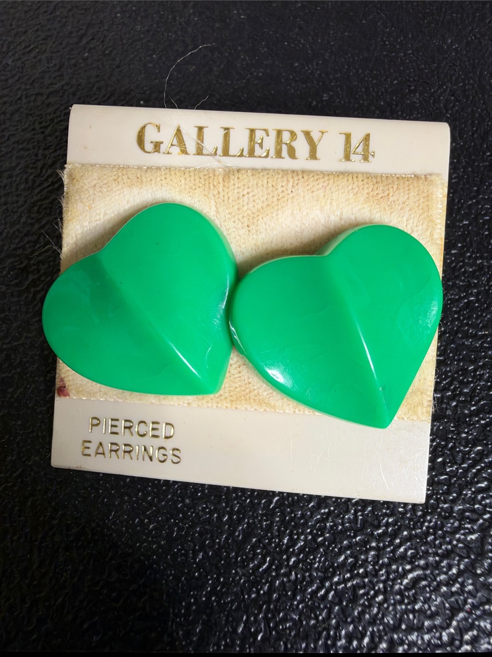Gallery 14 Vintage Retro Montgomery Ward Emerald Green Heart Stud Earrings